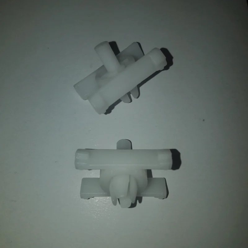 MOULDING CLIP BMW