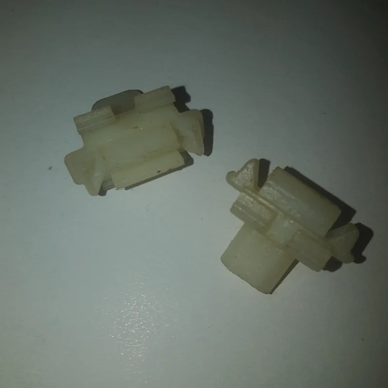 MOULDING CLIP DB